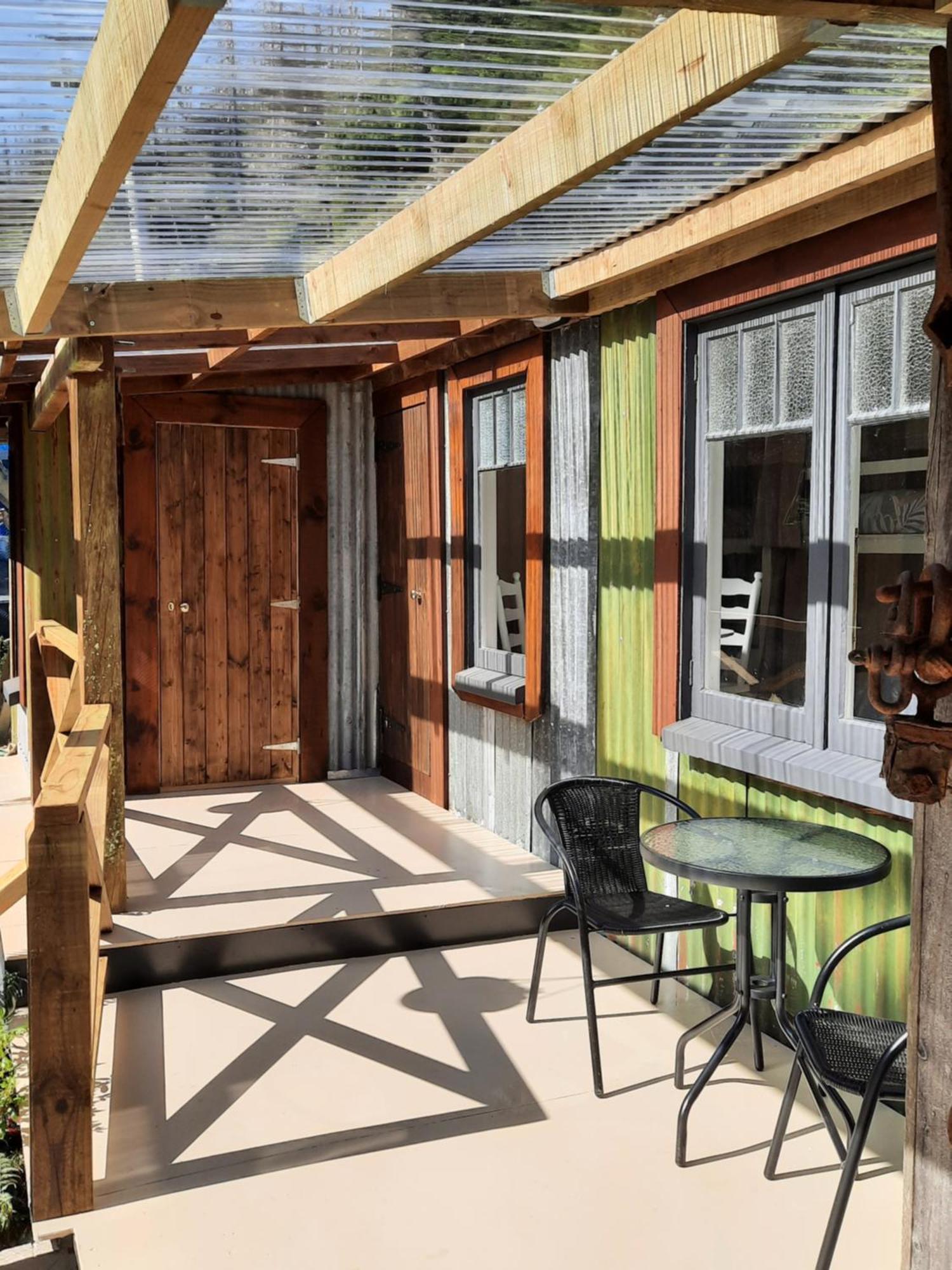 Tawa Cove Cabins Endeavour Inlet Exterior foto